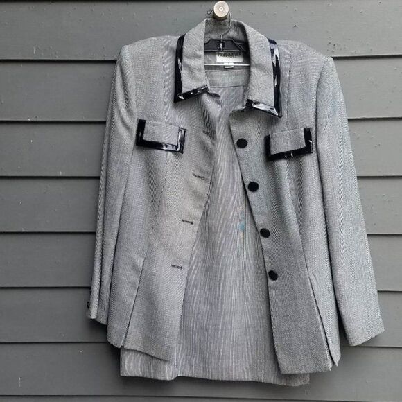 John Meyer of Norwich Dresses & Skirts - Gorgeous!  John Meyer Black White Skirt Suit Patent Leather Trim size 8